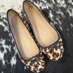 Tory Burch Cheetah Feliad Genuine Calf Flats - 6M